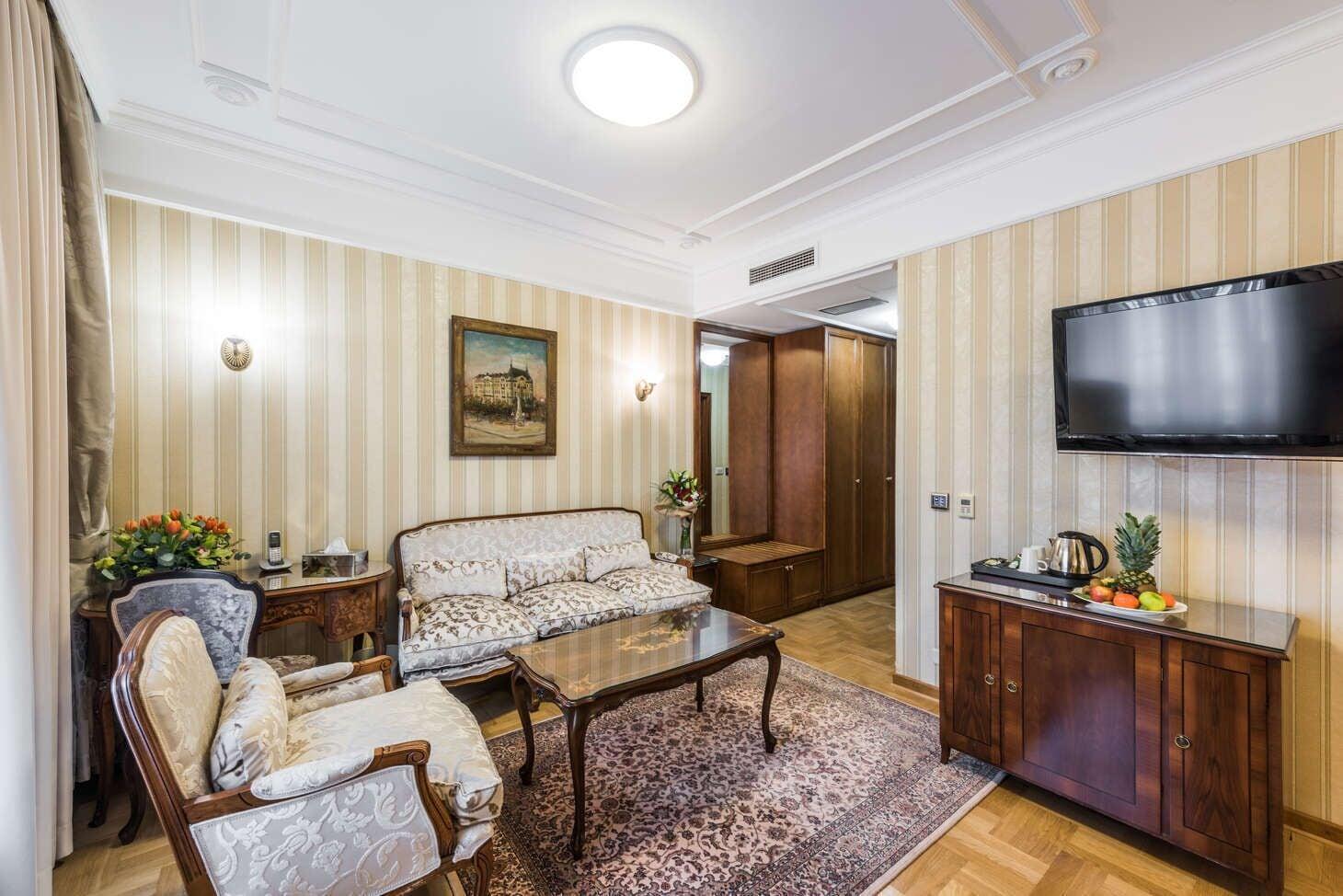 Moskva Hotel